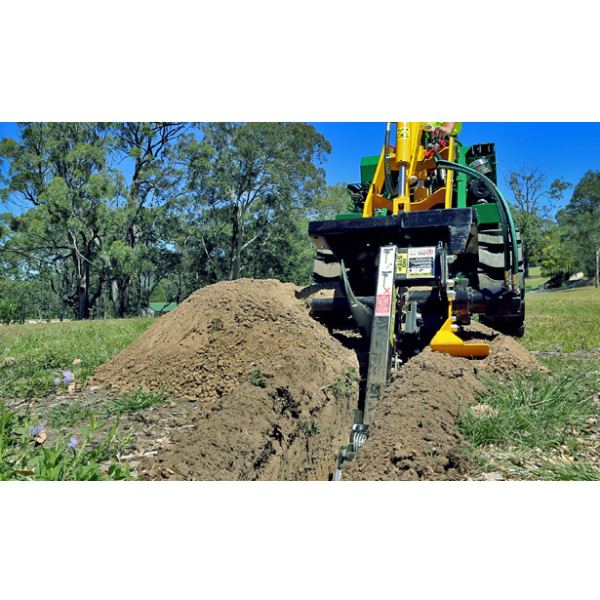 Kanga 7 Series Mini loader digging a trench